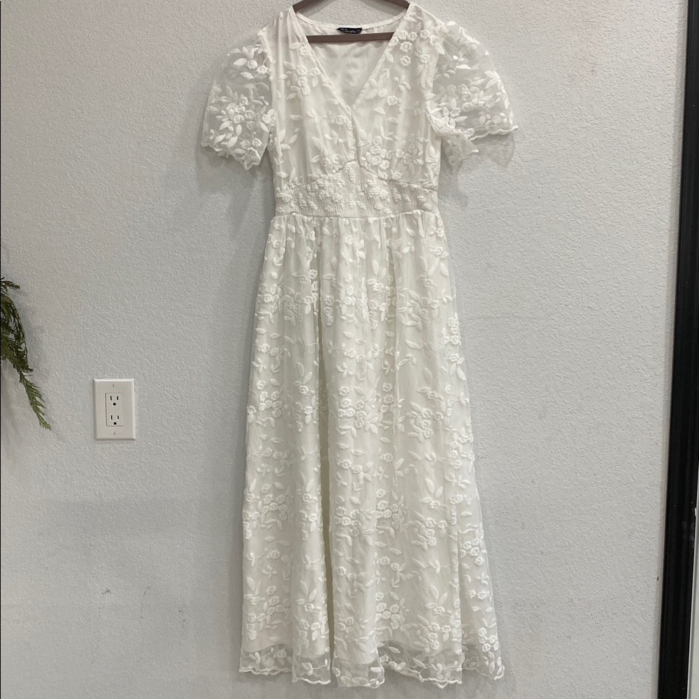 Simplee Apparel Ivory Lace Midi Dress